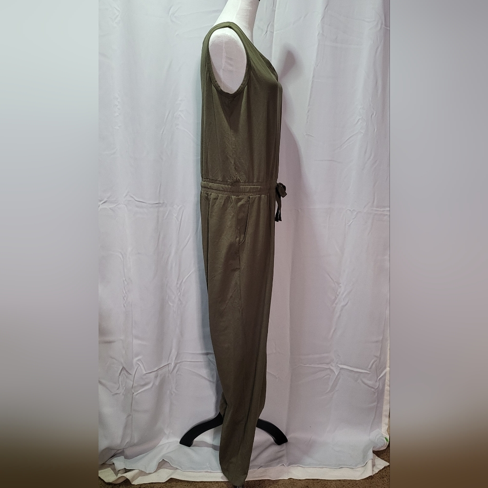 Calvin Klein Olive Green Sleeveless V-Neck Jumpsuit Size Large NWT - Picture 15 of 15